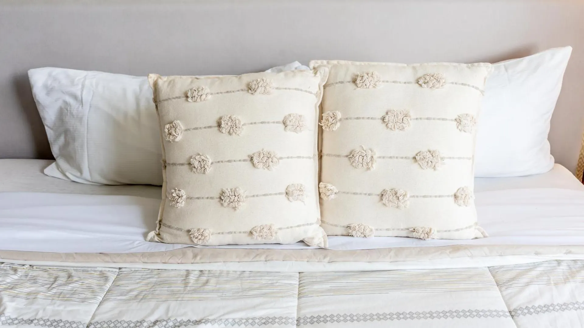 Menesse Tulum Bed & Breakfast