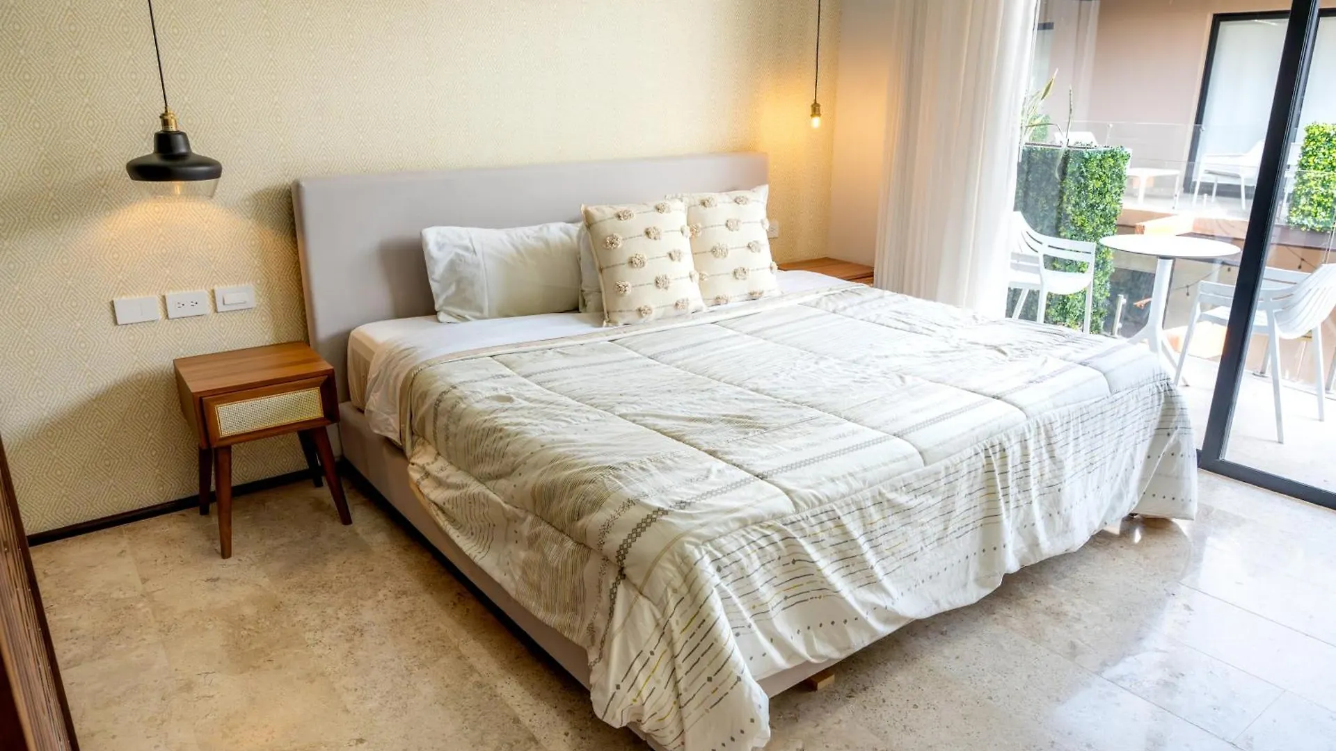 Menesse Tulum Bed & Breakfast
