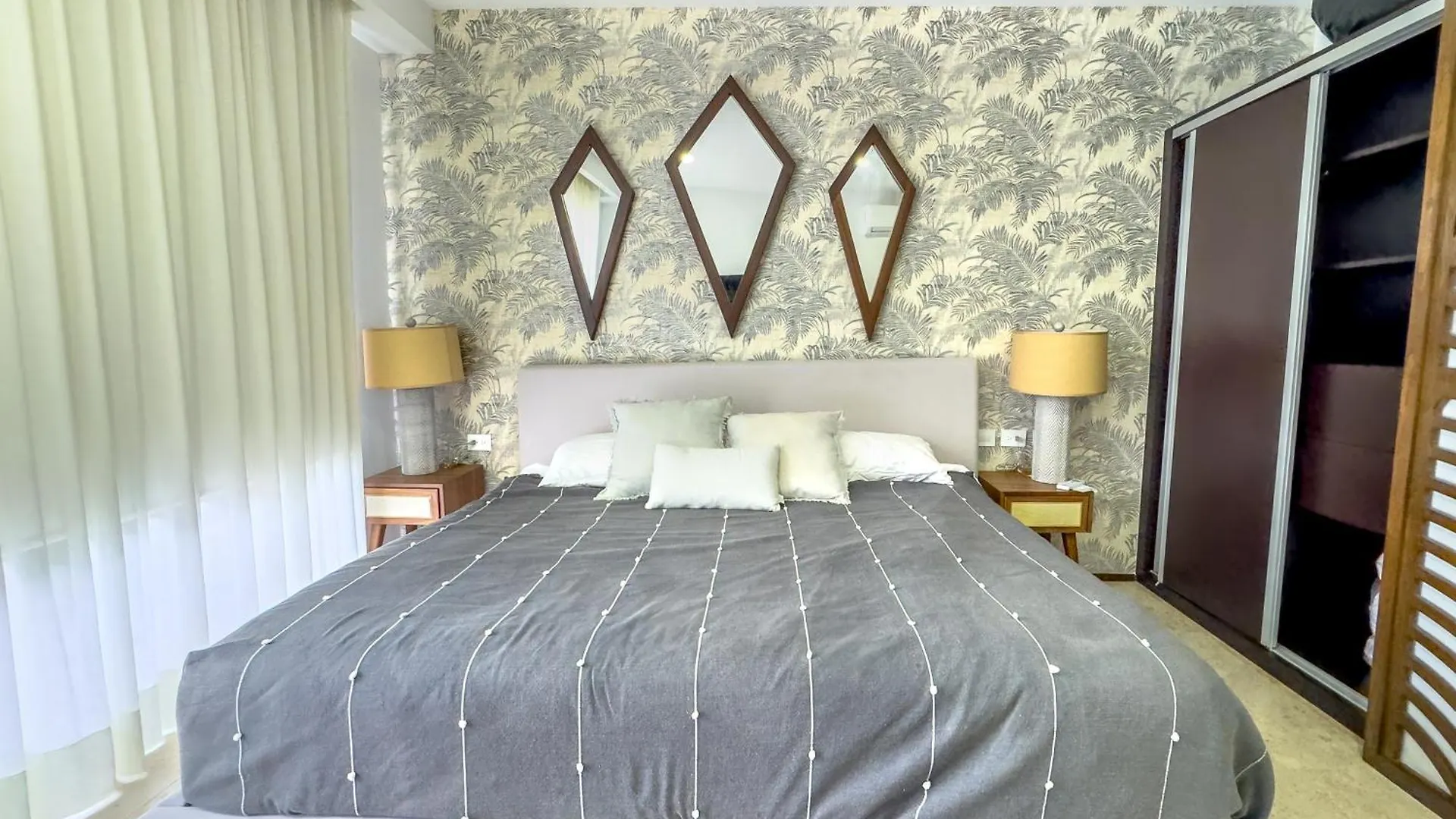 Menesse Tulum Bed & Breakfast