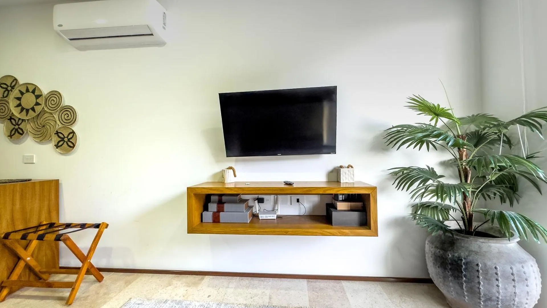 Menesse Tulum Bed & Breakfast
